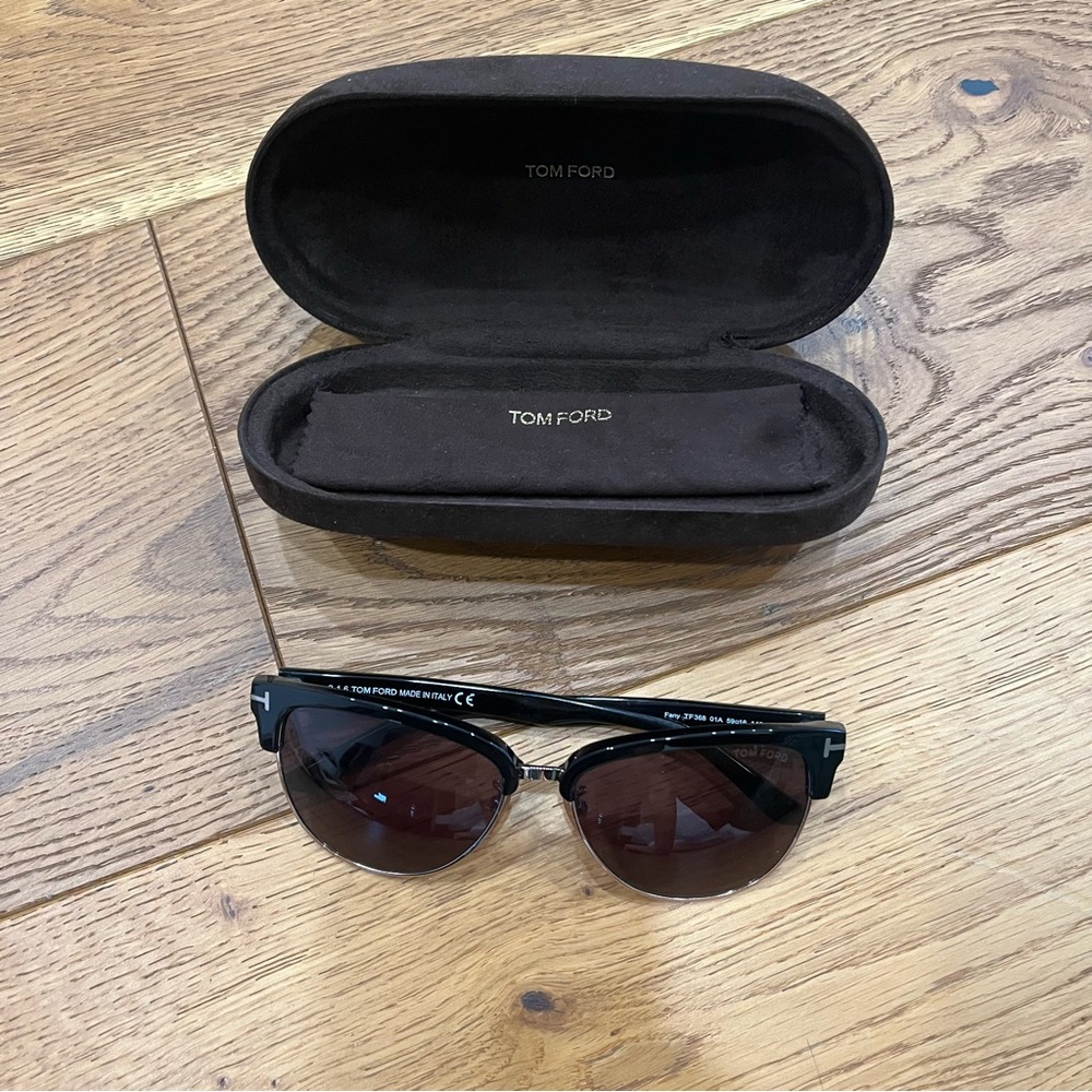 Tom Ford Fany 59mm sunglasses lightly used